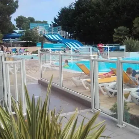 펜션 Ideal A Avec Piscine