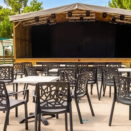 Holiday home Ideal A Avec Piscine Saint-Jean-de-Monts